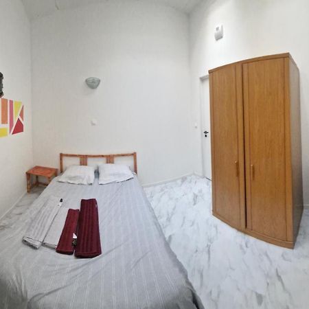 Bed And Breakfast Chez L'Habitant Marseilles Buitenkant foto