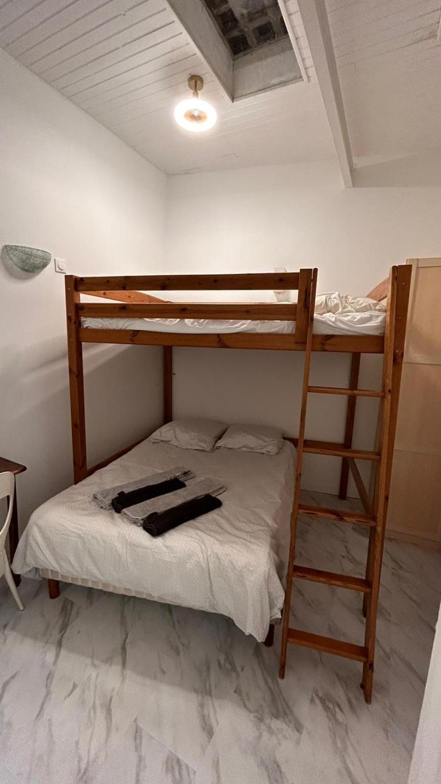 Bed And Breakfast Chez L'Habitant Marseilles Buitenkant foto